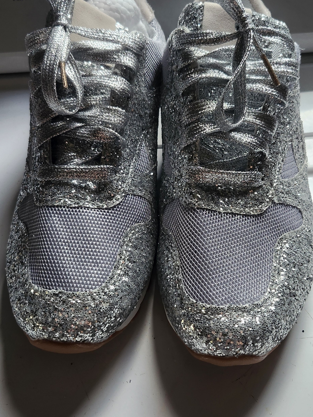 Women's Silver Glitter Fashion Sneakers